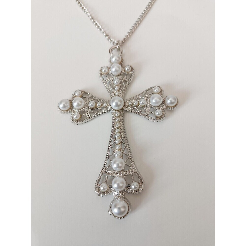 2 piece Vintage Style Cross & Faux Pearl Pendant Necklace - Picture 2 of 8